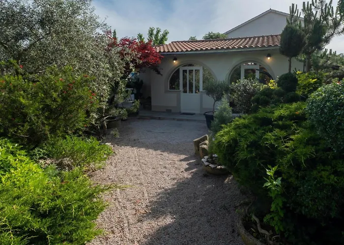 Kosta Villa Brzac