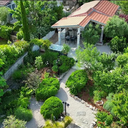 Villa Kosta